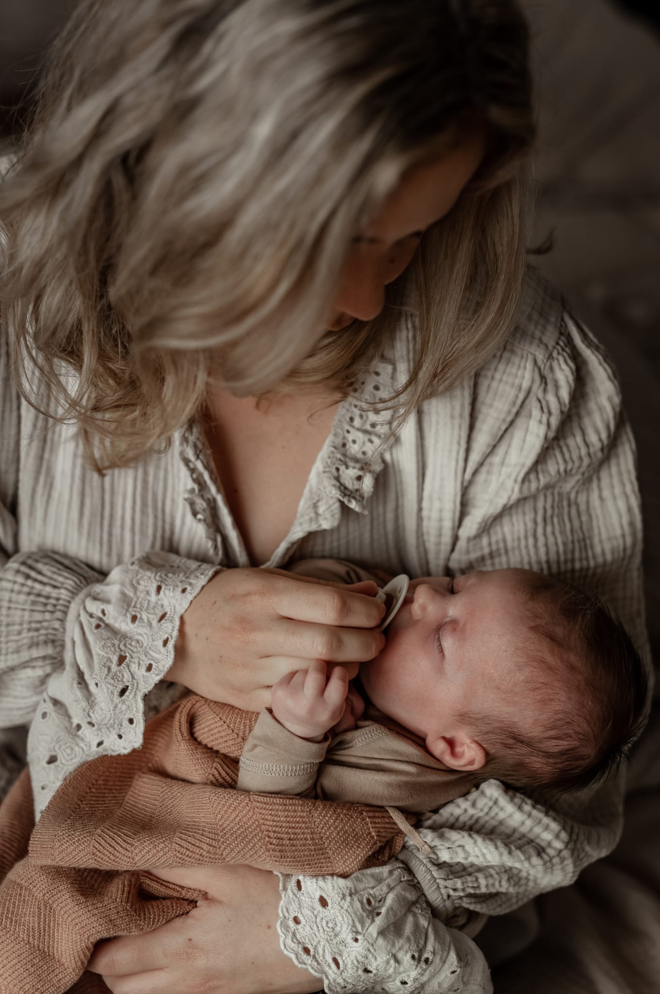 De kraamtijd na de bevalling: wat niemand je vertelt over die eerste weken als mama