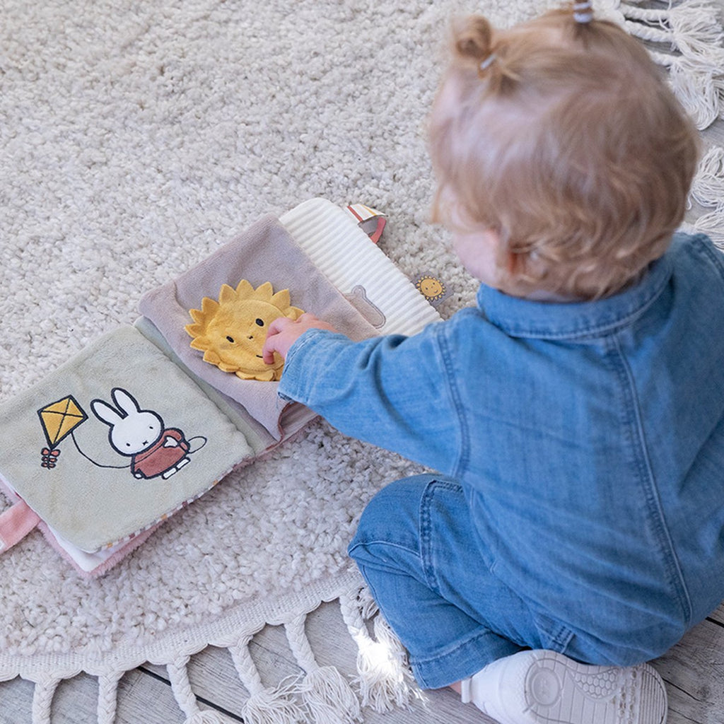 Little Dutch Activiteitenboekje Nijntje Pink