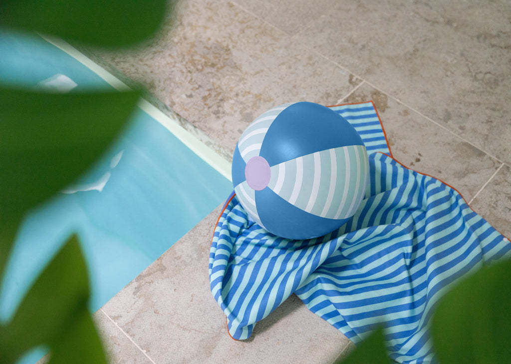 Quut Play Towel Strandhanddoek Medium | On The Road 140x70cm
