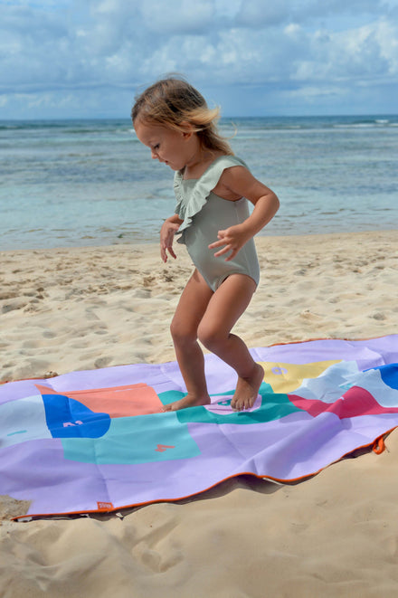 Quut Play Towel Strandhanddoek Large | Hopscotch 180x100 cm