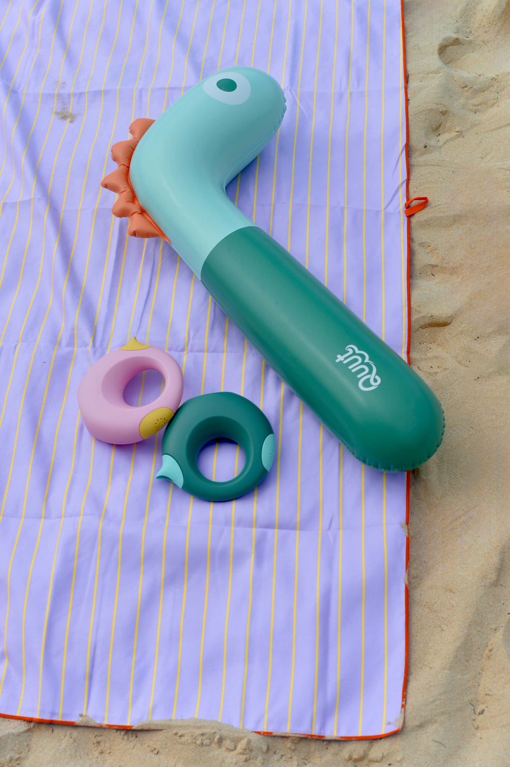 Quut Play Towel Strandhanddoek Large | Hopscotch 180x100 cm