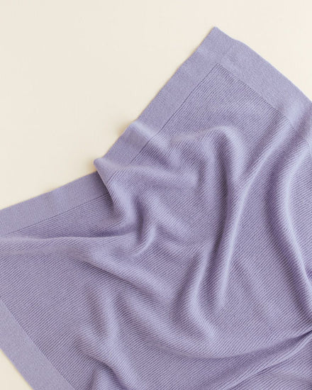 Hvid Dekentje Gust | Lilac