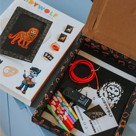 Kidywolf Kidyneon Light-Up Wall Art Craft Kit | Animals