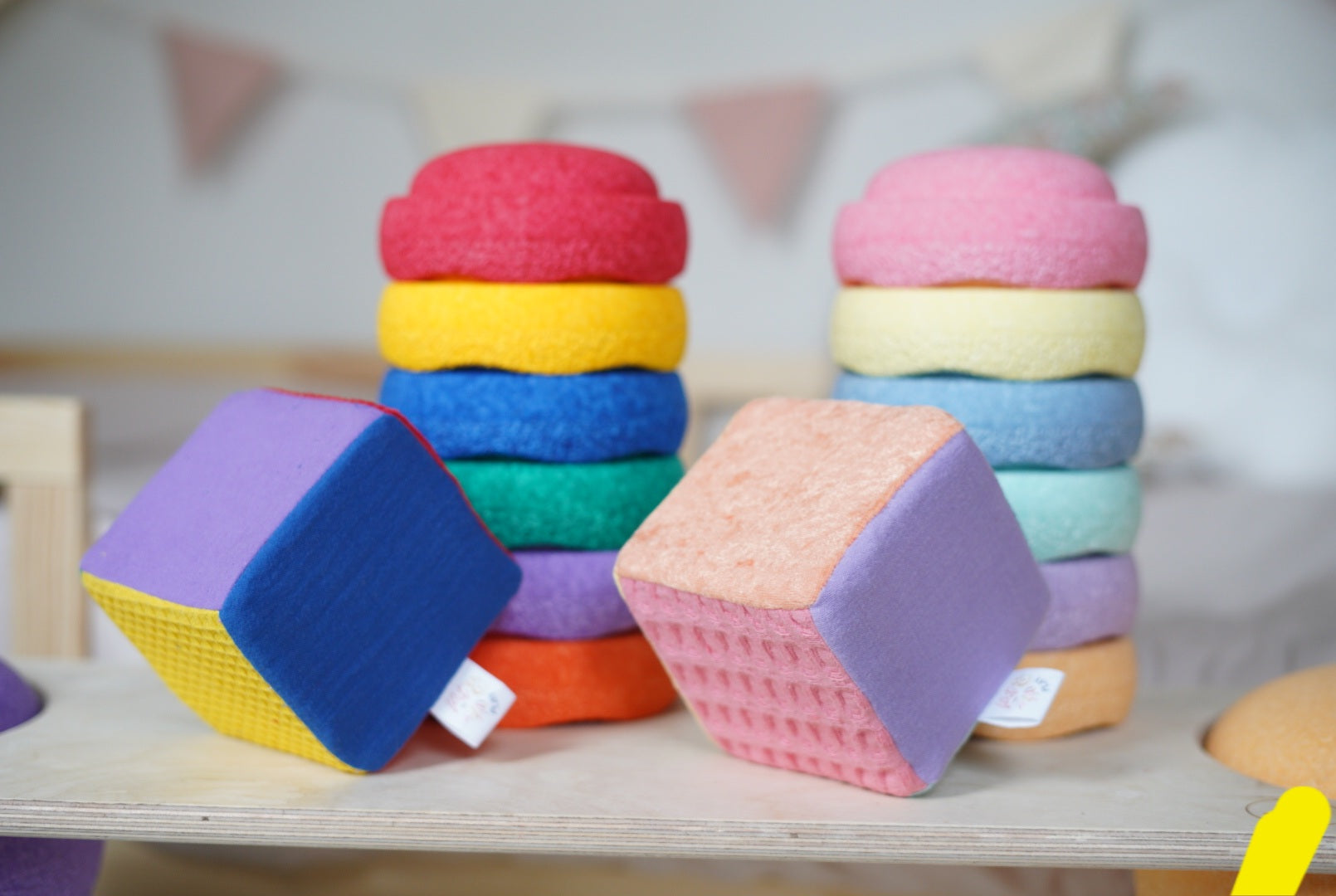 Pit & Play Regenboog Dobbelsteen | Pastel