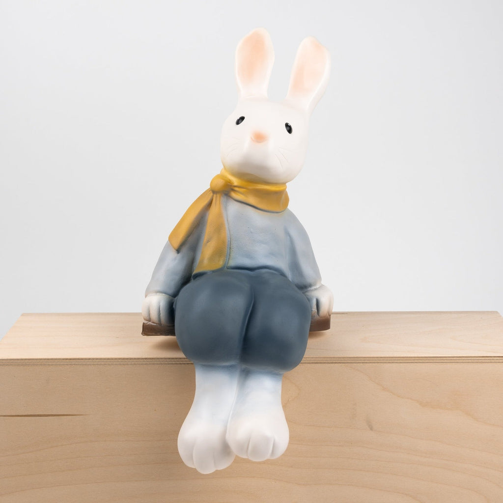 Egmont Toys nachtlamp konijn Lenny blauw op een kast
