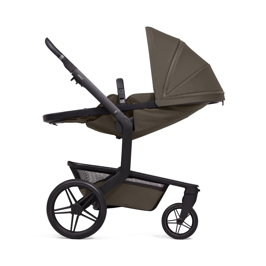 Joolz Kinderwagen Day5 Complete Set Hazel Brown, schuin vooraanzicht