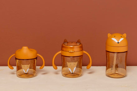 Trixie Tritan Drinkbeker Met Handvaten 240ml  +6m | Mr. Fox