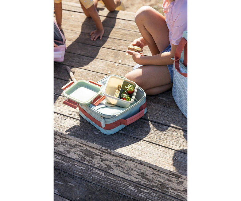 Monnëka Grote Lunchbox Met Vakjesverdeler | Stripes Sage