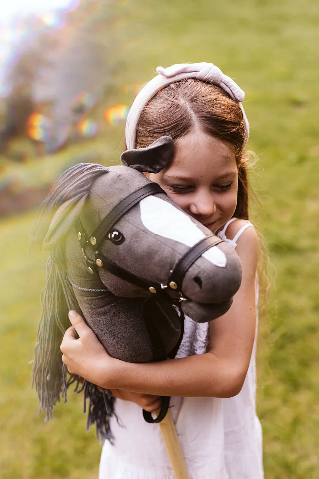 By Astrup Stokpaardje Met Open Mond | Sky Grey