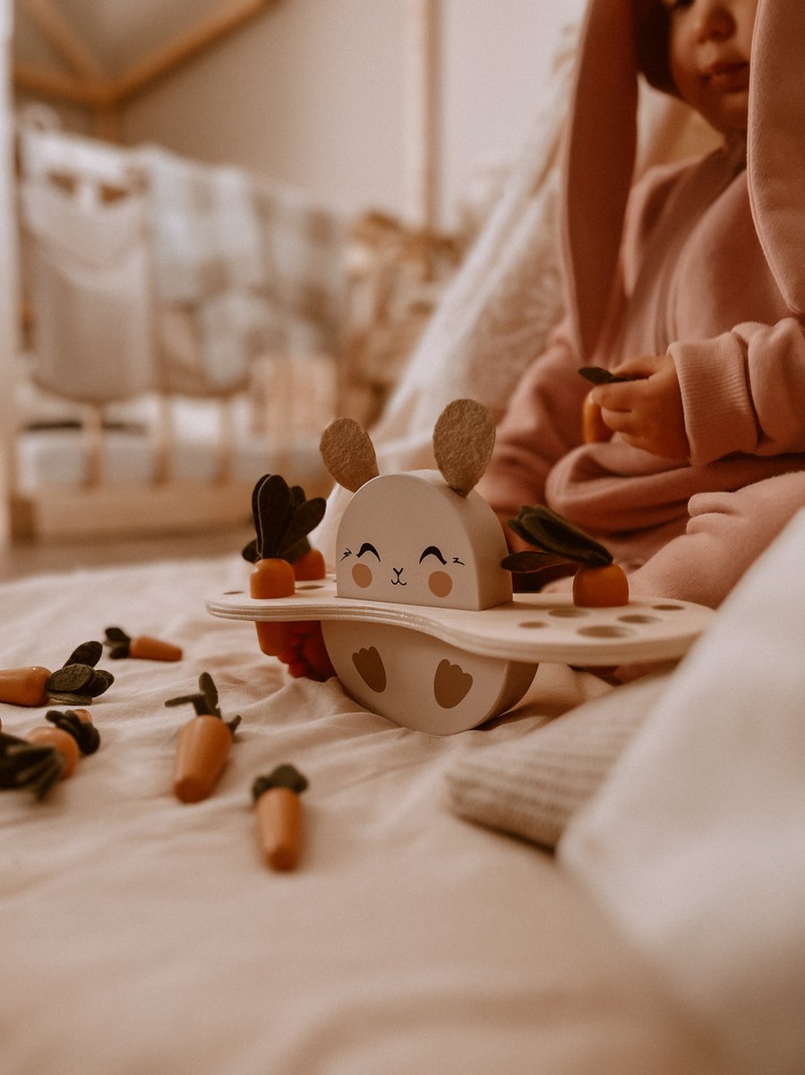 Mrs. Ertha Bunny Balansset | Multi