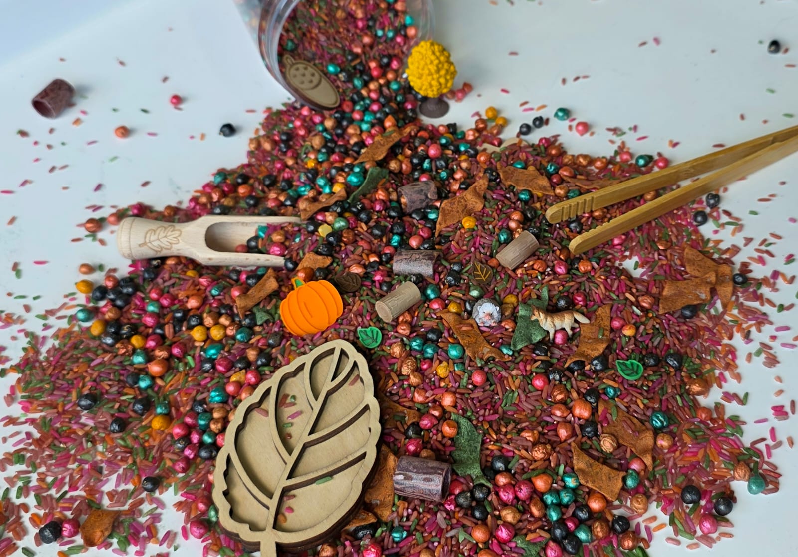 SensoryFun Speelrijst Mix Pour And Play 1.2kg | Herfst