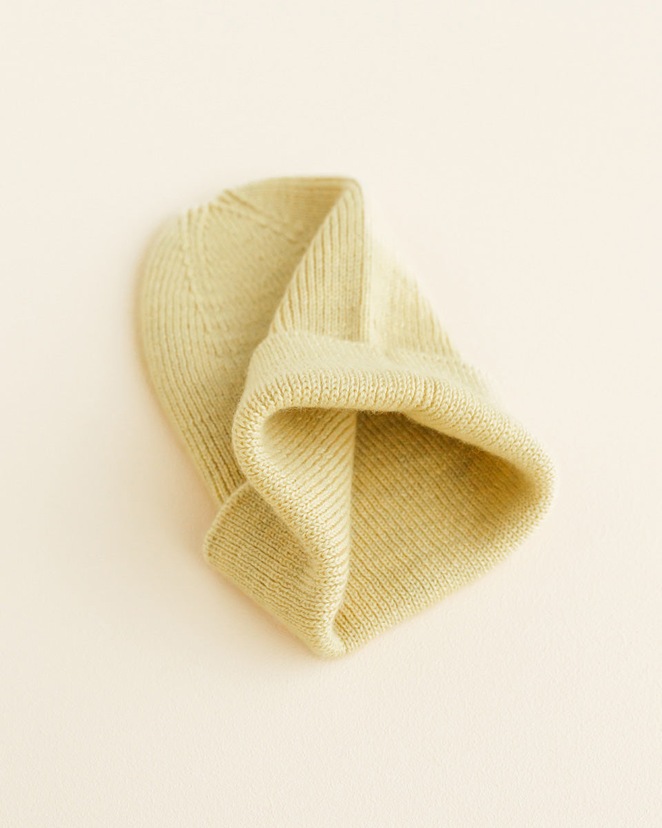 Hvid Newborn Beanie Fonzie 0-6M | Light Yellow
