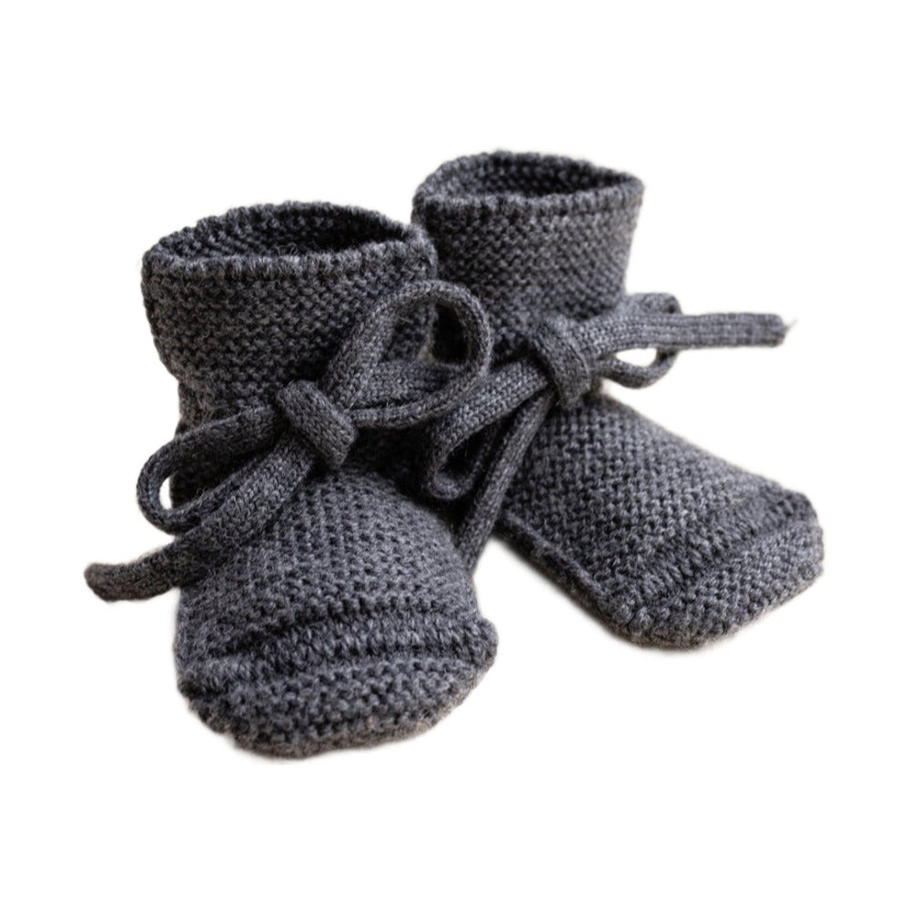 Hvid Booties Charcoal op witte achtergrond