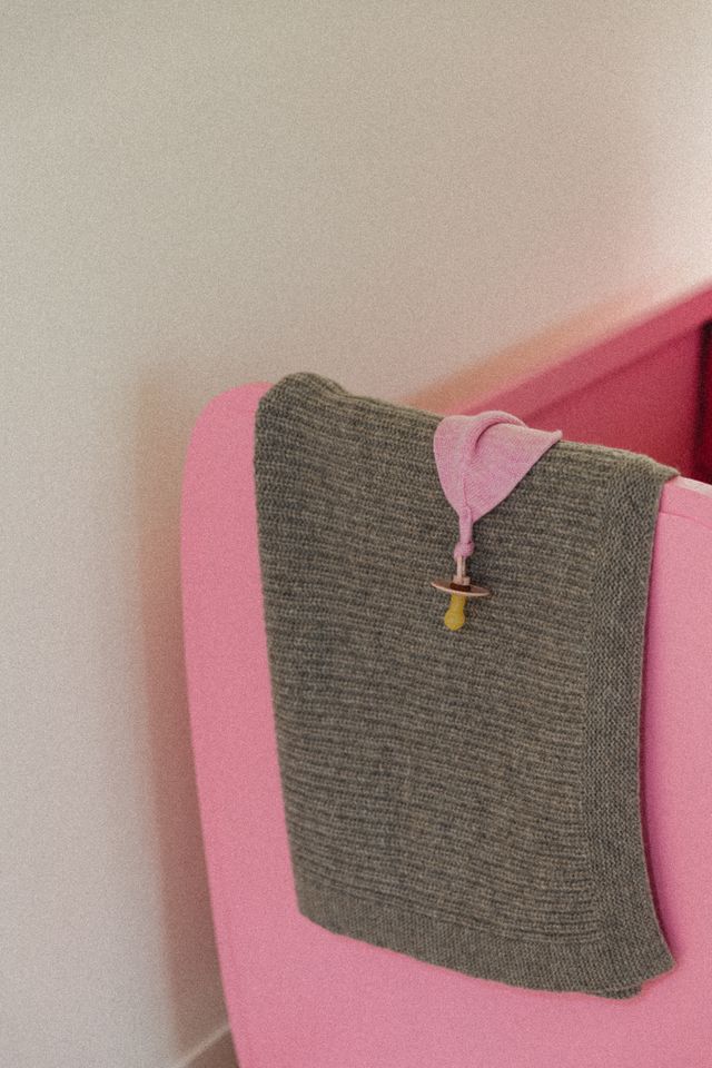 Hvid fopspeendoekje Titi in Cotton Candy is zacht en antibacterieel, bij De Gele Flamingo.