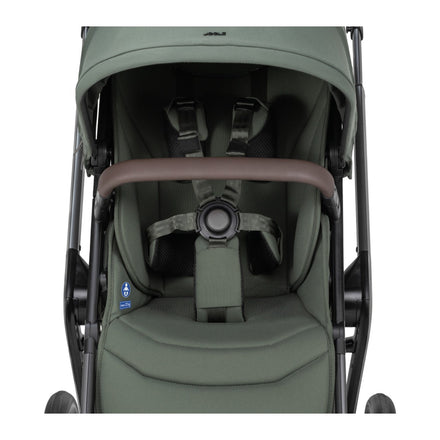 Joolz Kinderwagen Day5 Complete Set Forest Green, vooraanzicht van het zitje met gordel