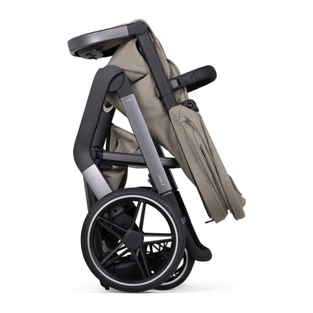 Joolz Kinderwagen Day5 Complete Set Sage Green, compact ingeklapt