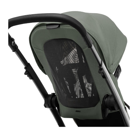 Joolz Kinderwagen Geo5 Complete Set Sage Green, detail van het ventilatievenster in de zonnekap