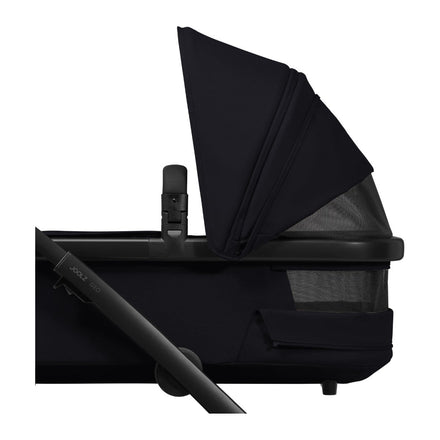 Joolz Kinderwagen Geo5 Complete Set Space Black, detail van de reiswieg met zonnekap