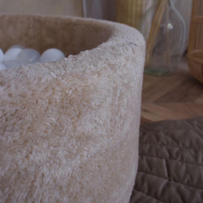 Moje ballenbad Teddy beige, close-up van de zachte teddystof