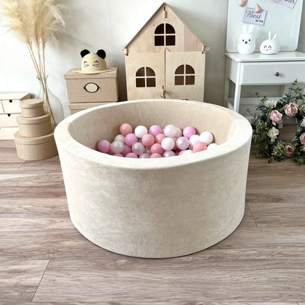 Moje ballenbad Soft Velvet ecru met witte, parelmoer en roze ballen