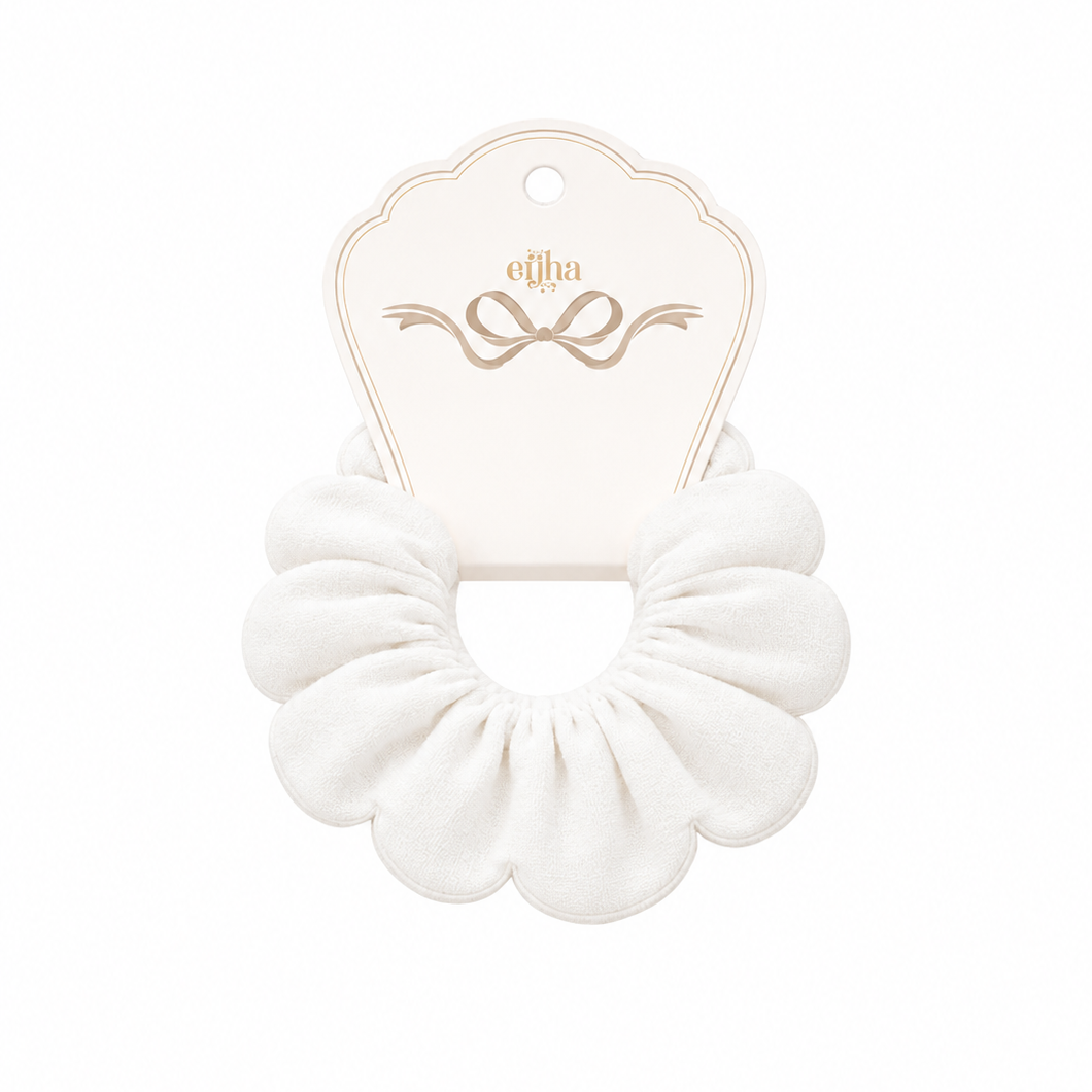 Mrs. Ertha Scrunchies | Vanilla