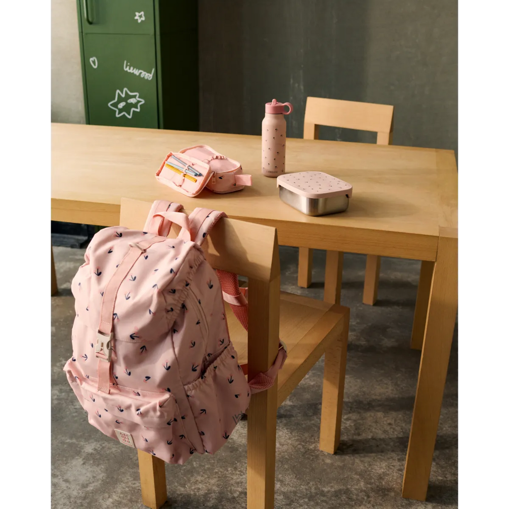 Lunchbox Arthur Mini Cherry Heart Rosey van Liewood met zacht siliconen deksel, bij De Gele Flamingo
