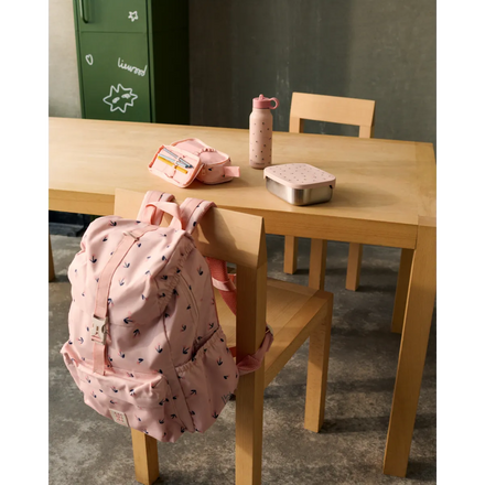 Lunchbox Arthur Mini Cherry Heart Rosey van Liewood met zacht siliconen deksel, bij De Gele Flamingo