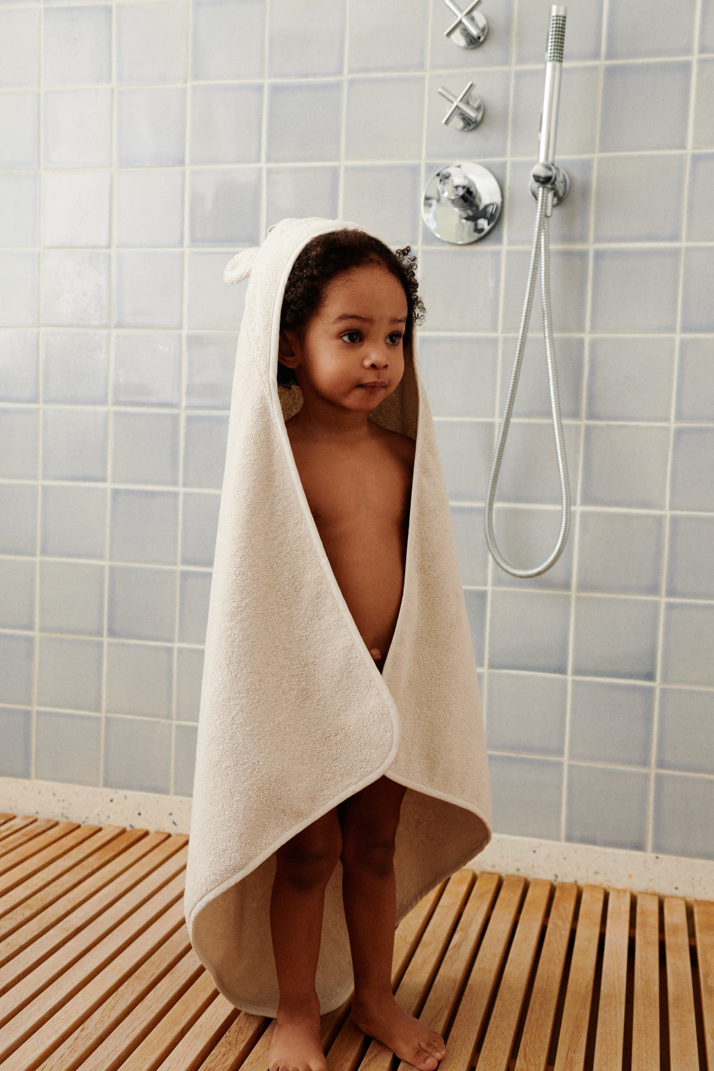 Liewood Albert Polarbear Badcape | Sandy