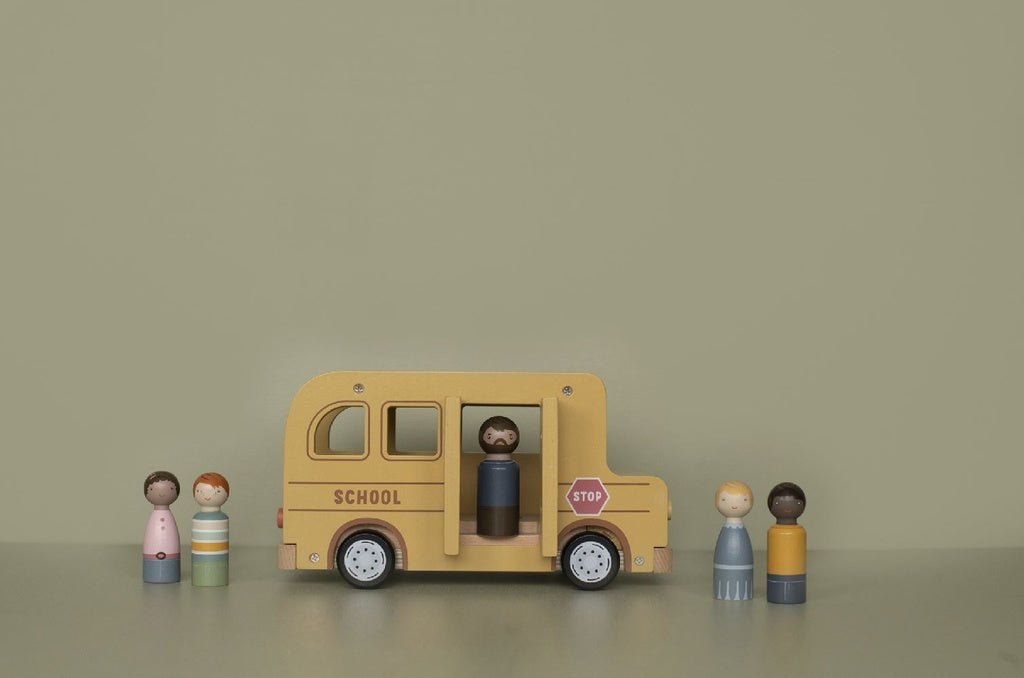 Little Dutch Schoolbus Met Poppetjes