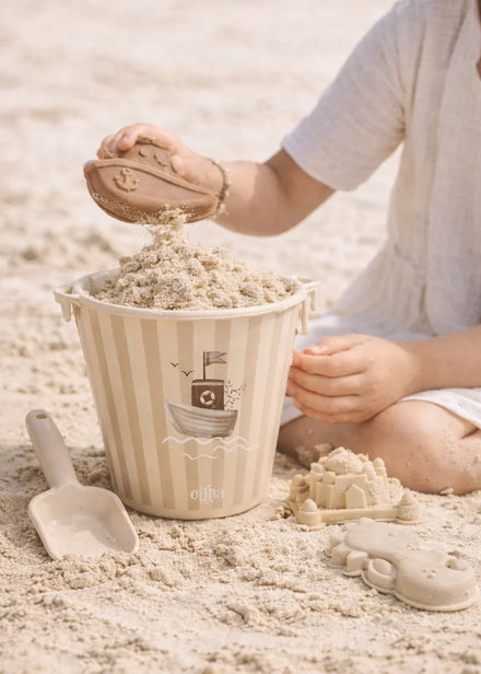Mrs. Ertha Strandset | Stripped Boat