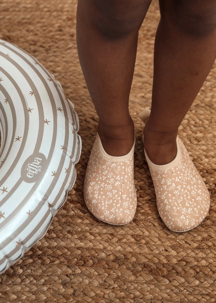 * Mrs. Ertha Zwemschoentjes | Baby Bloom