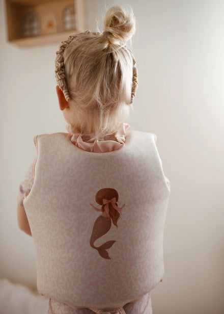Mrs. Ertha Puddlies Zwemvest | Blushin Coral