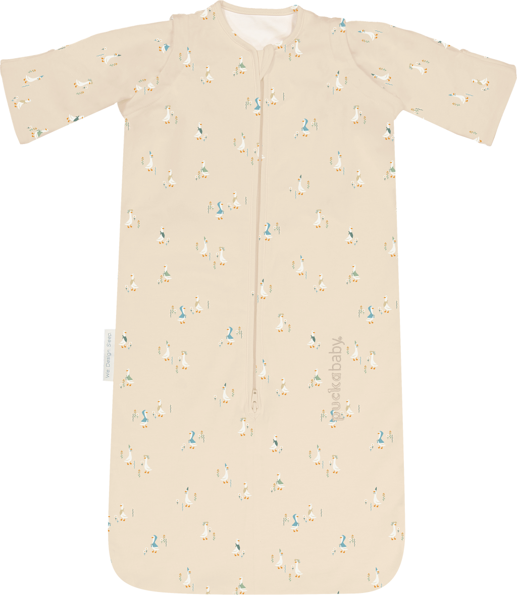 Puckababy The Bag Newborn in katoen met Geese print, verstelbaar van 50 tot 74 cm, bij De Gele Flamingo
