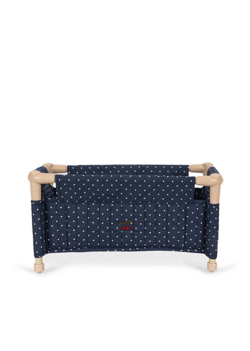 Konges Sløjd Poppenbedje Doll Travel Bed Ditzy Dot, tweede productfoto op witte achtergrond