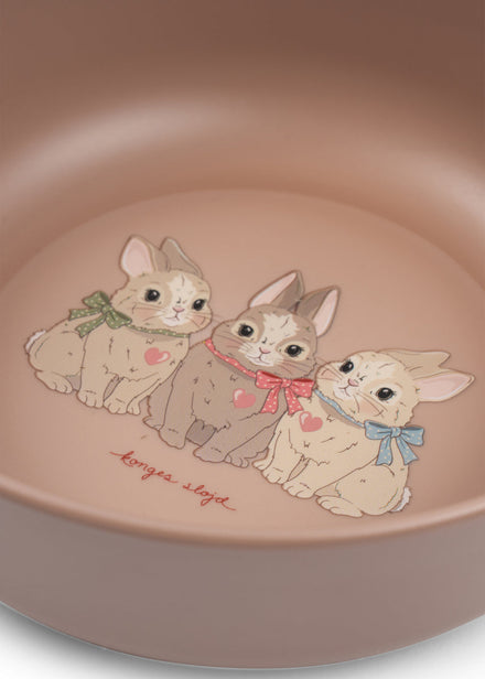 Konges Sløjd Eetset Dinner Set Bunny, zesde productfoto op witte achtergrond