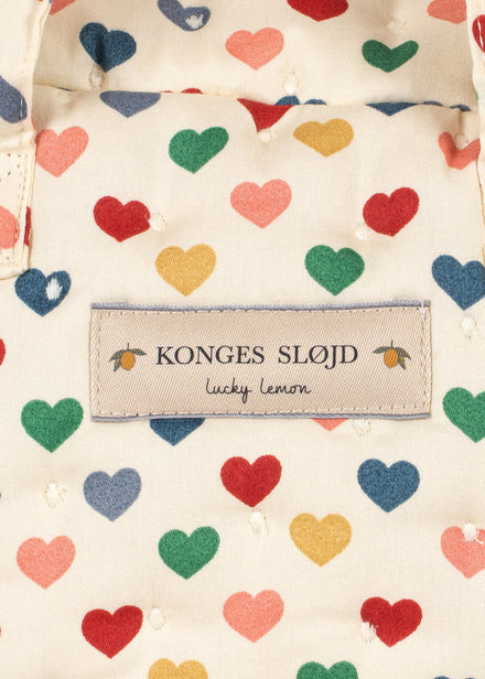 Konges Sløjd Poppentas Doll Bag Coeur Coloré, vijfde productfoto op witte achtergrond