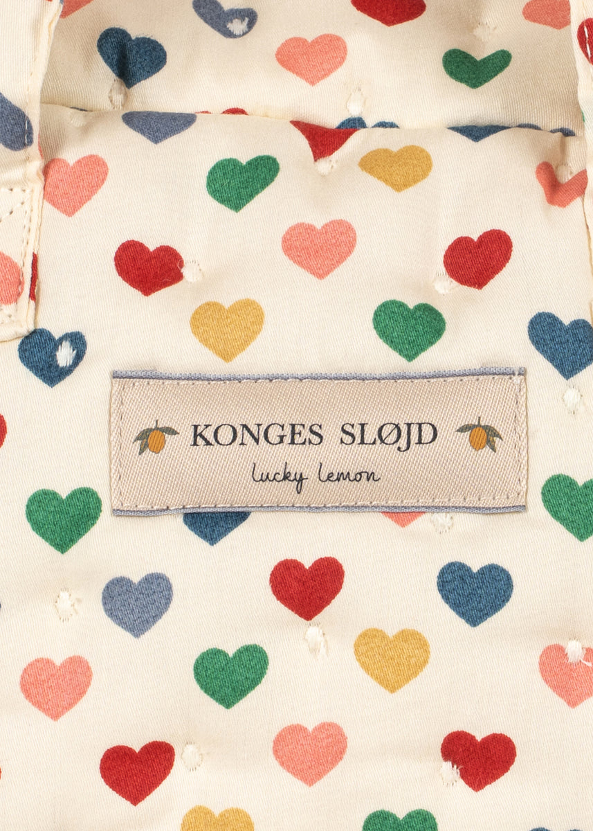 Konges Sløjd Poppentas Doll Bag Coeur Coloré, vijfde productfoto op witte achtergrond