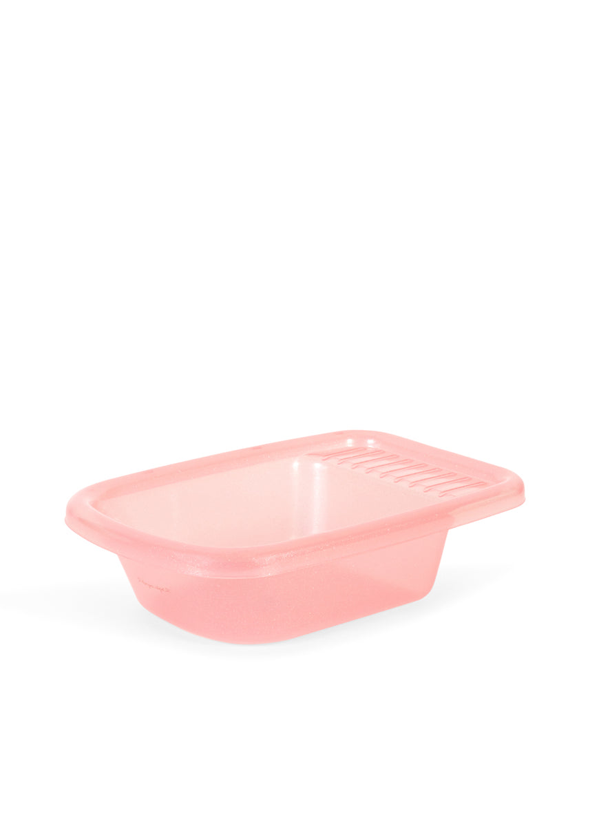 Konges Sløjd Pop Isola Doll Bath Set Cherry, vierde productfoto op witte achtergrond