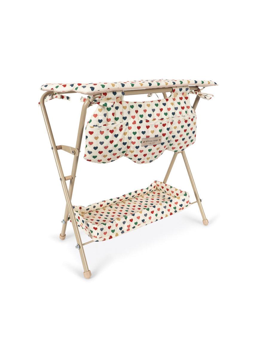 Konges Sløjd Poppencommode Doll Changing Table Coeur Coloré, tweede productfoto op witte achtergrond