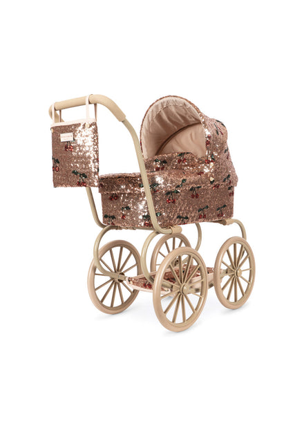 Konges Sløjd Poppenwagen Sparkly Minnie Doll Pram Cherry Sequin, derde productfoto op witte achtergrond