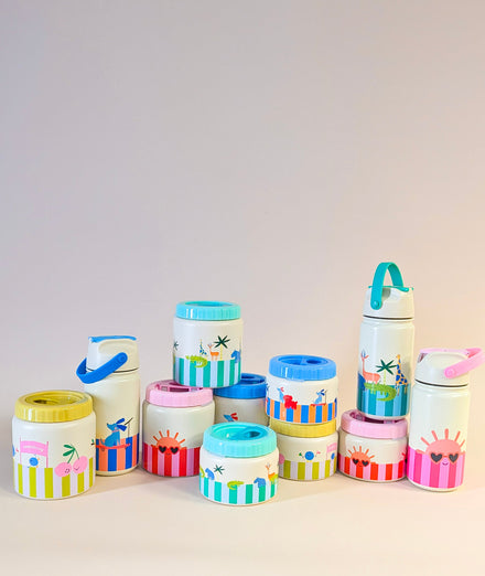 The Cotton Cloud Thermo Food Jar Woof Gang was je met de hand af, uit het assortiment van De Gele Flamingo.