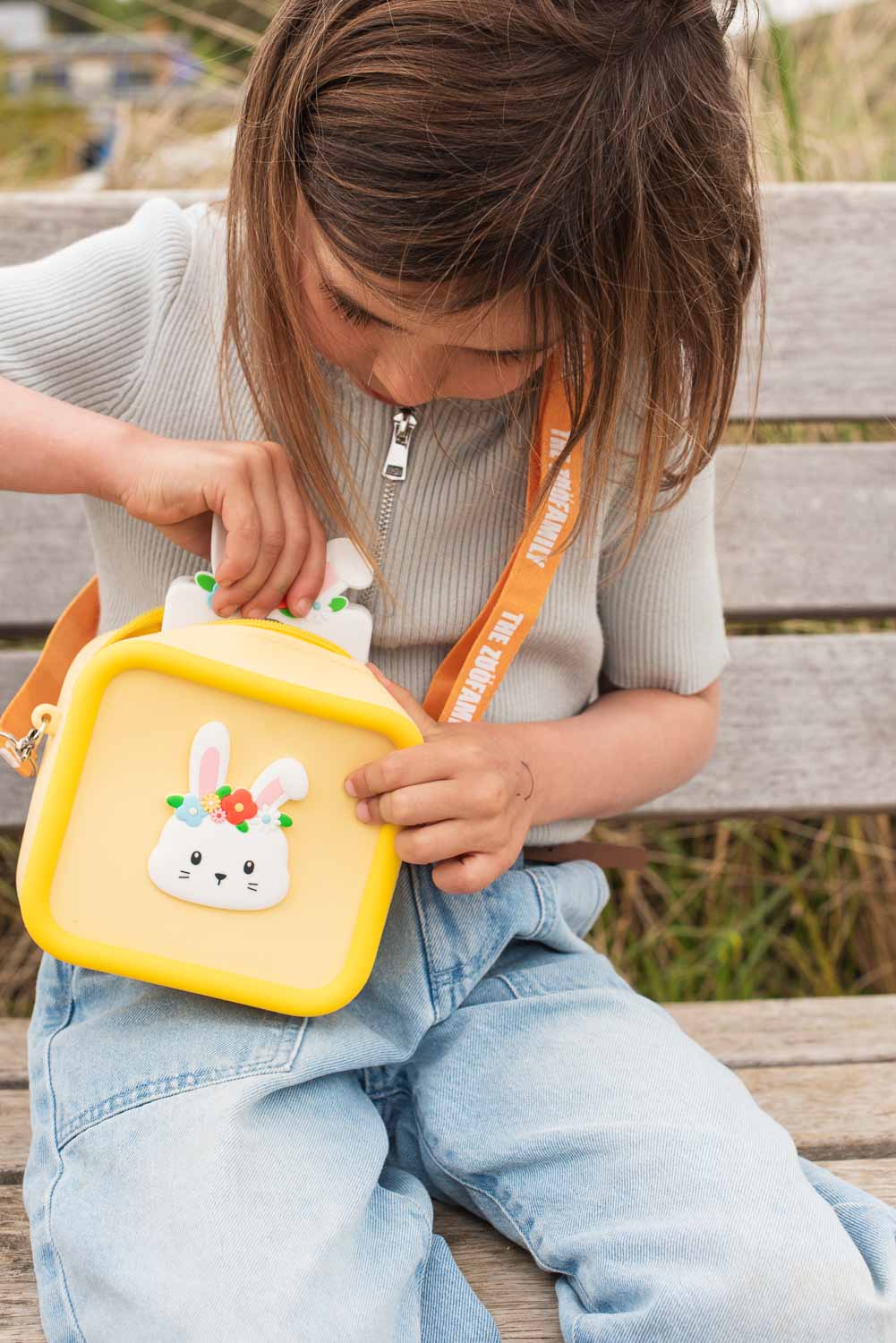 The Zoofamily Silicone Tasje | rabbit flower