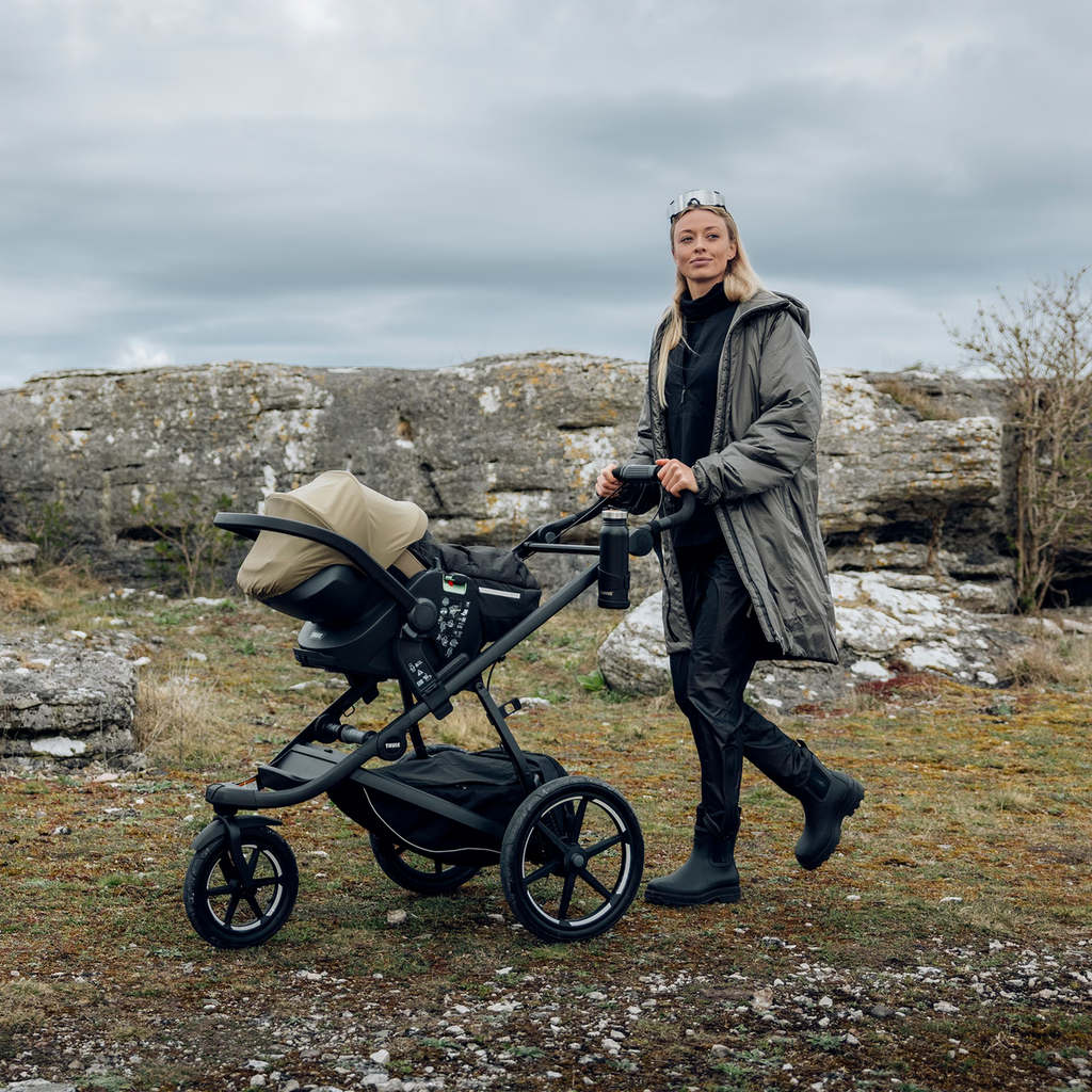 Thule Maple Connect babyautostoel, Darkest Blue, beeld 8