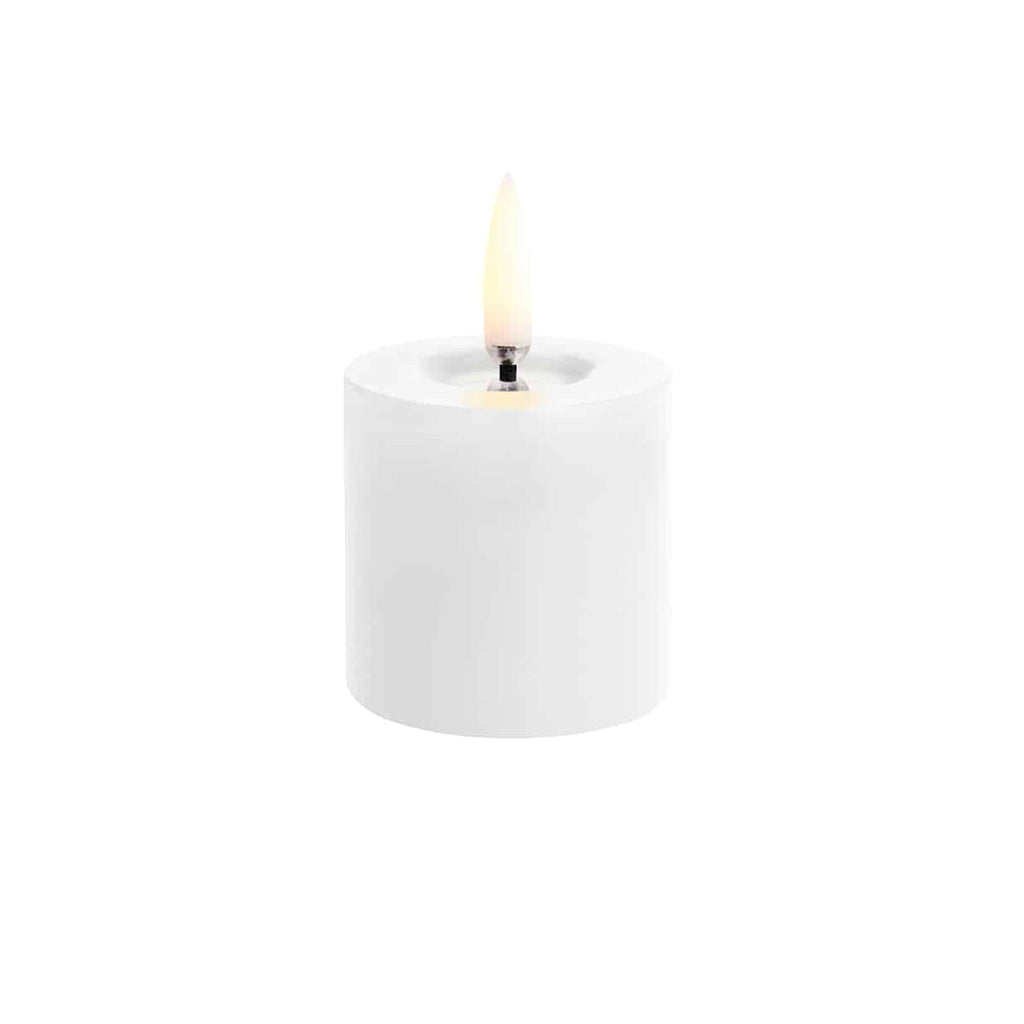 Uyuni LED Kaars Pillar Melted Candle 5x4,5 cm | Nordic White Smooth