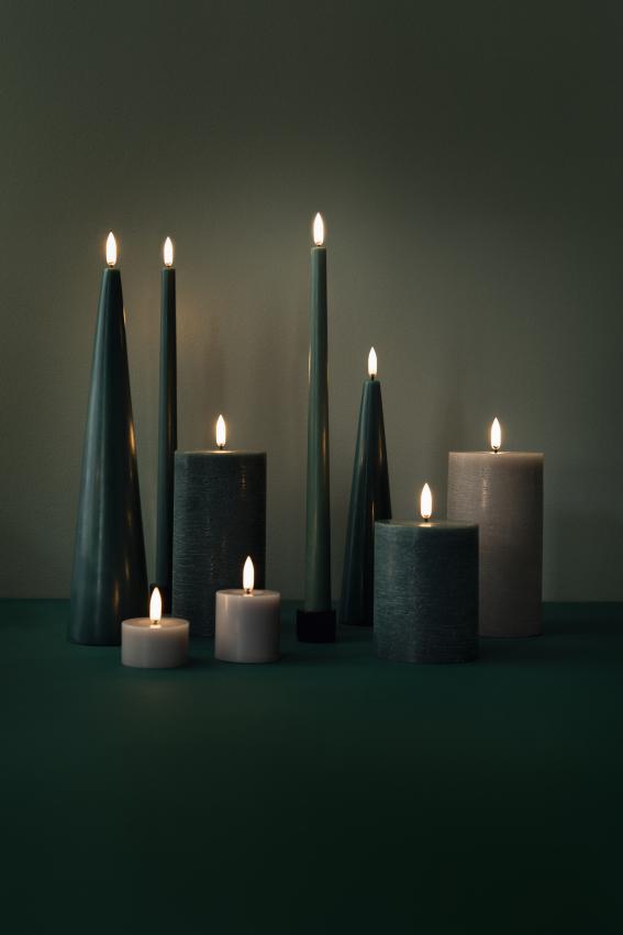 Uyuni LED Kaars Cone Candle 6,8x30 cm | Pine Green
