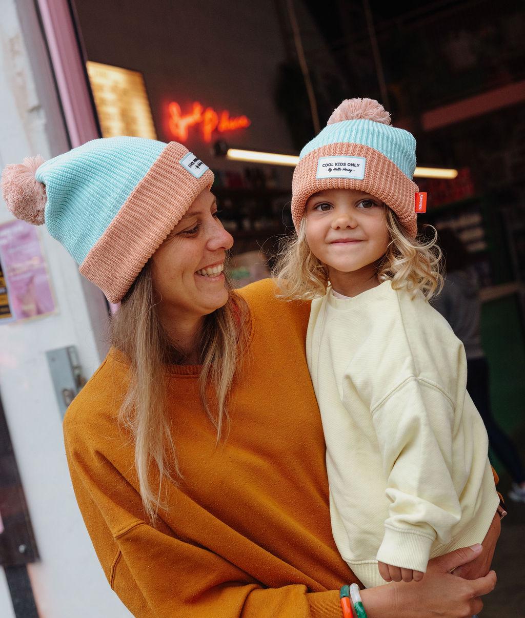 Hello Hossy muts mama Color Block Candy, moeder en dochter in matching mutsen