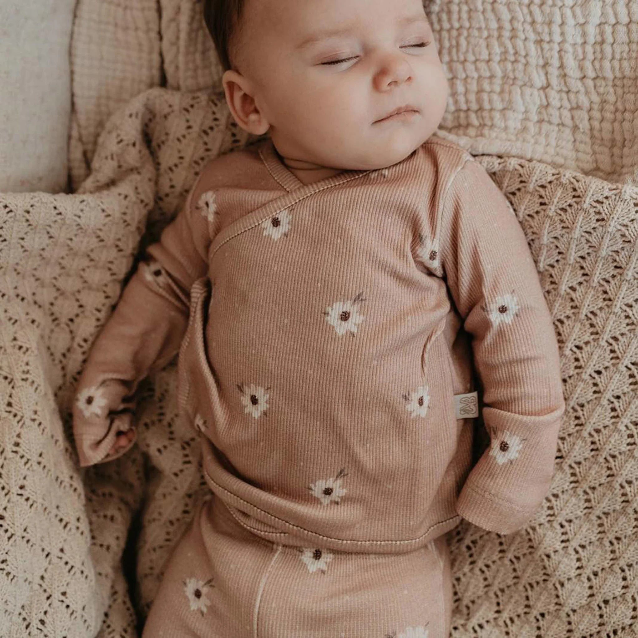 Yumi Baby Overslagshirt Romper | Zoë with Dots