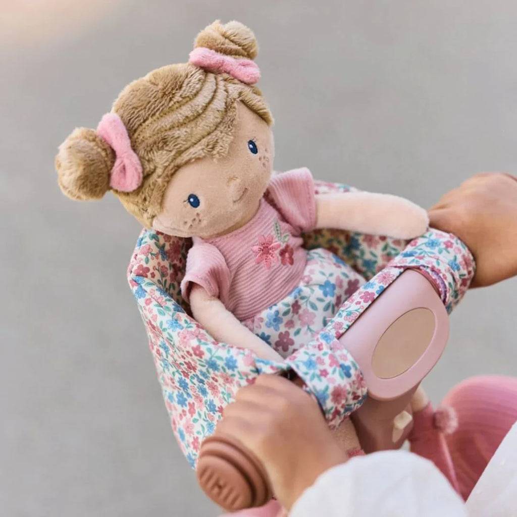 Little Dutch poppenfietsstoel op een driewieler, geschikt voor popjes tot ongeveer 30 cm, De Gele Flamingo