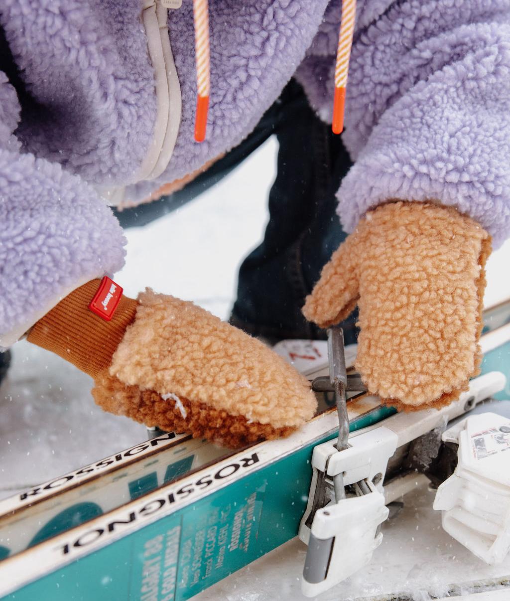 Hello Hossy wanten Heaty Sven, gedragen bij de ski's