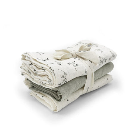 Babyshower Hydrofiele Doekjes 3-Pack Olive Bloom, opgevouwen stapeltje doekjes